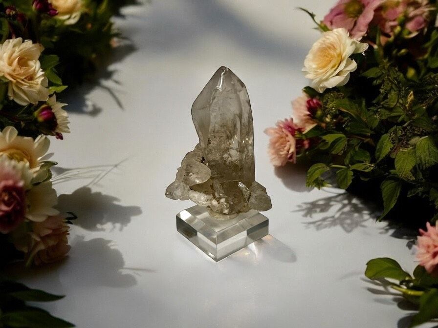 Rock crystal specimen