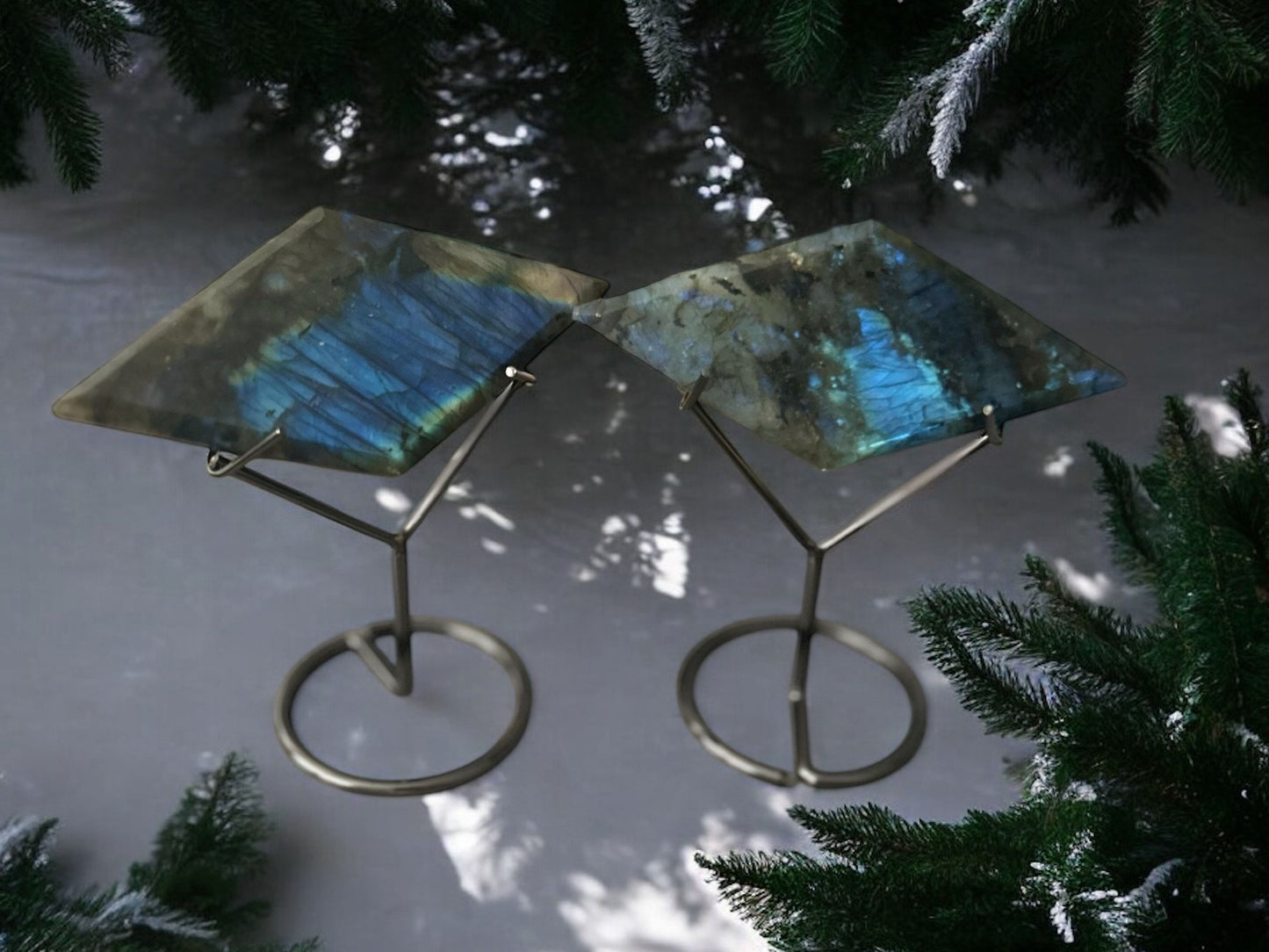 Labradorit Diamant mit Standfuß