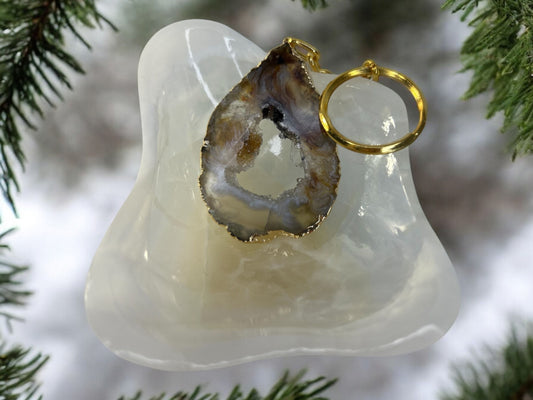 Agate disc as a keychain